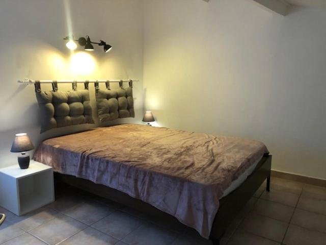 Le Petit Saint Clair Appartement Trigance Buitenkant foto